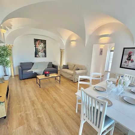 Victoriei Two Bedroom